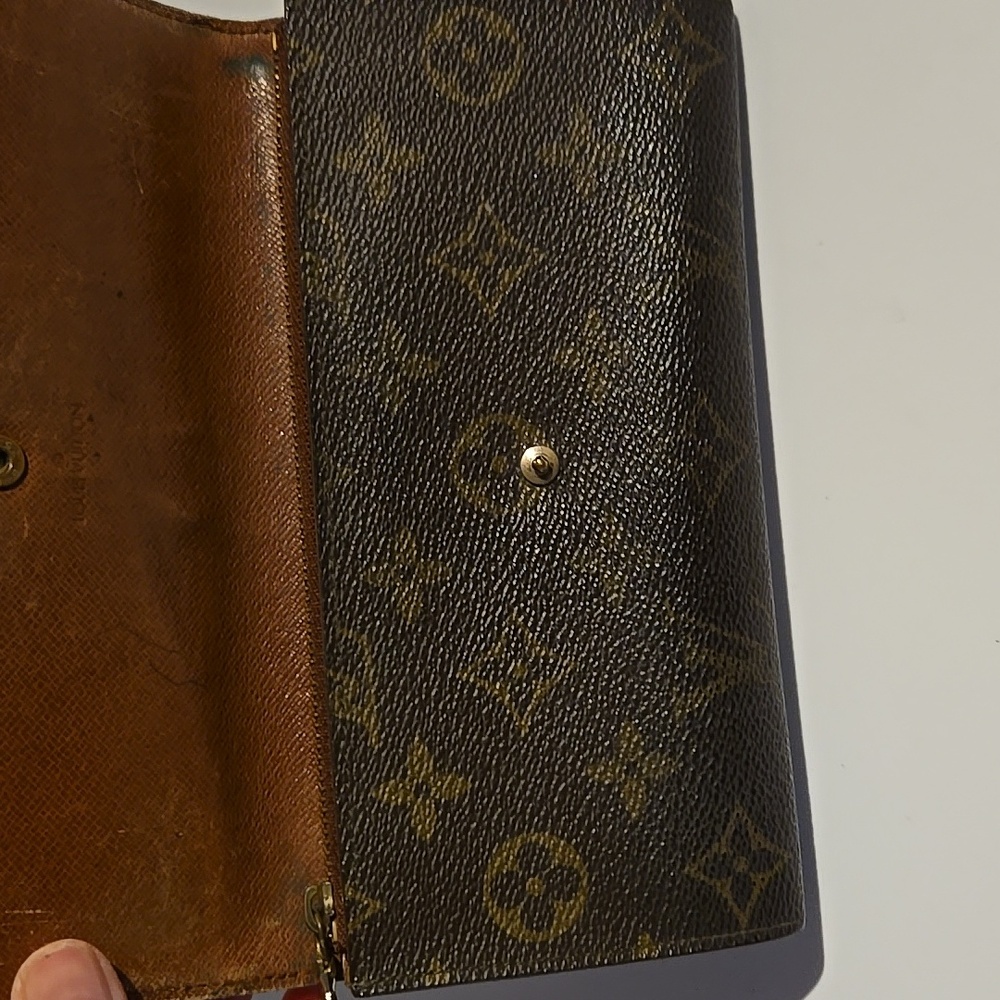 LV long wallet - Picture 15 of 16